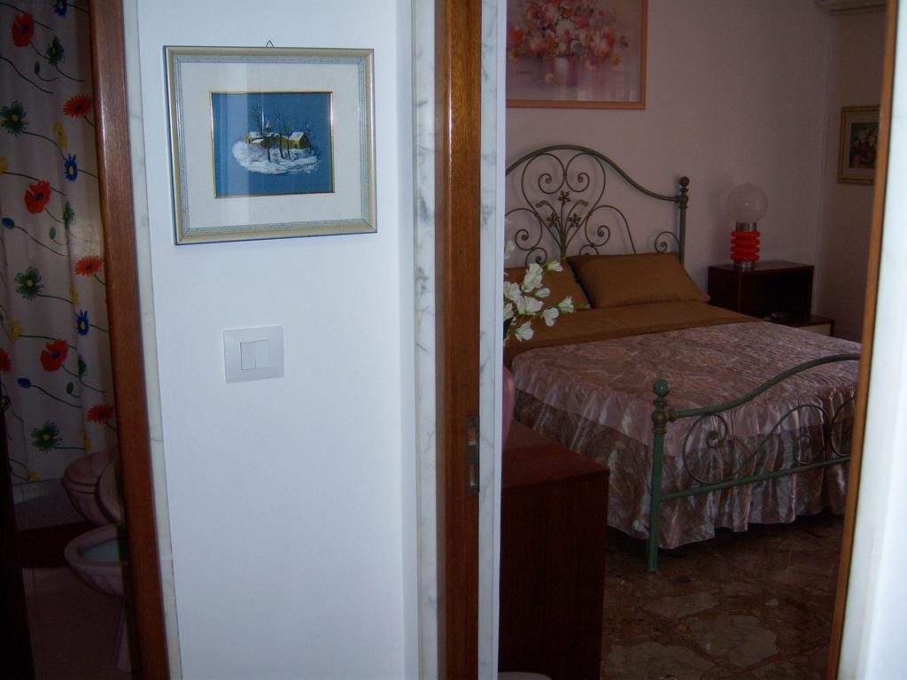 Bed And Breakfast Geckos Бриндизи Экстерьер фото